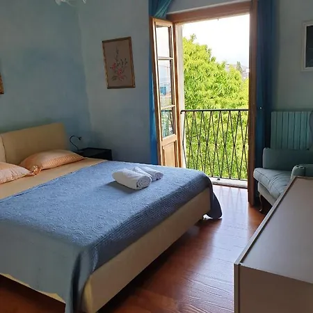 Πανσιόν View Ortensia With Balcony And Private Bathroom At Isabella Family Ages 6