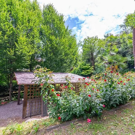 The Ortensia, Our With View, Spacious Park-facing Balcony And Private External Bathroom At The Isabella Maison d'hôtes