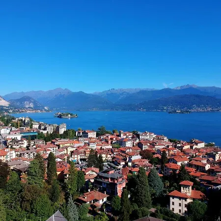 The Ortensia, Our With View, Spacious Park-facing Balcony And Private External Bathroom At The Isabella 3*