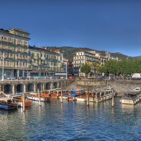 The Ortensia, Our With View, Spacious Park-facing Balcony And Private External Bathroom At The Isabella Maison d'hôtes Stresa