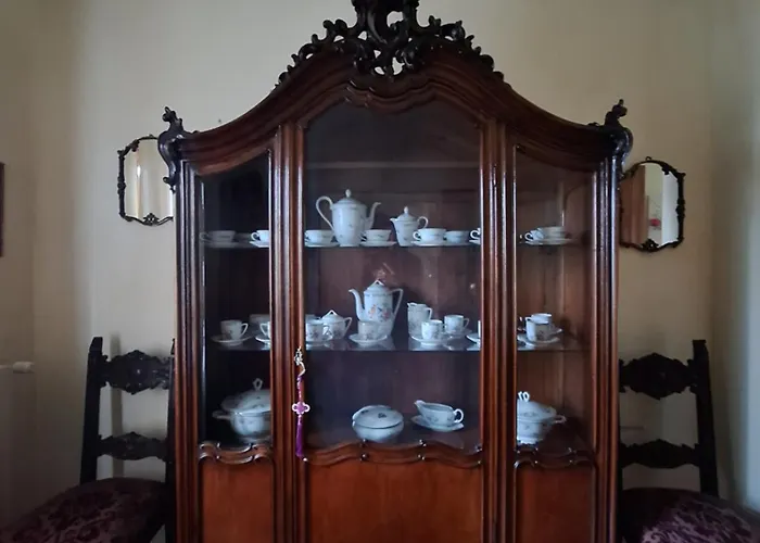 The Ortensia, Our With View, Spacious Park-facing Balcony And Private External Bathroom At The Isabella ストレーザ