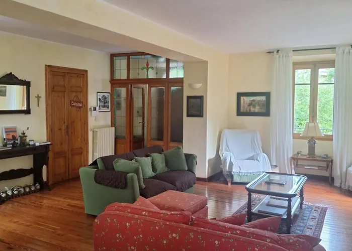 The Ortensia, Our With View, Spacious Park-facing Balcony And Private External Bathroom At The Isabella 3* ストレーザ