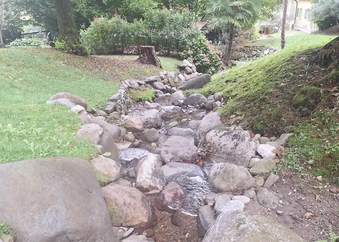 The Ortensia, Our With View, Spacious Park-facing Balcony And Private External Bathroom At The Isabella ゲストハウス ストレーザ