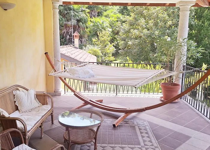 The Ortensia, Our With View, Spacious Park-facing Balcony And Private External Bathroom At The Isabella 3* ストレーザ